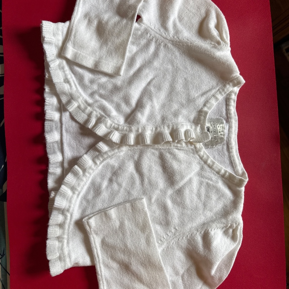 Little girl’s sweater